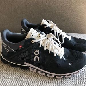 On cloud tennis shoes